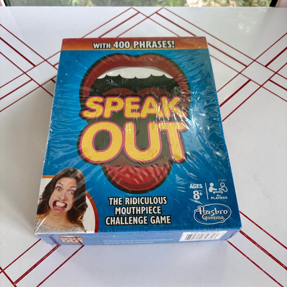 New Sealed Hasbro Speak Out Game 400 Phrases